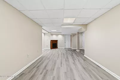 24 Parkside Drive, Jamesburg, NJ 08831 - Photo 4