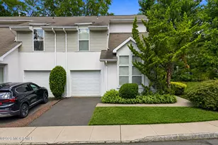 24 Parkside Dr, Jamesburg, NJ 08831 - Photo 2