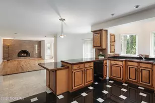 18 Seven Oaks Dr, Holmdel, NJ 07733 - Photo 16
