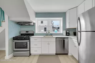 102 Victoria Pl, Union Beach, NJ 07735 - Photo 18