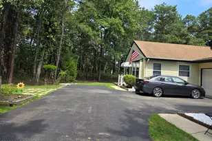 2 Greenleaf Ct, Whiting, NJ 08759 - Photo 14