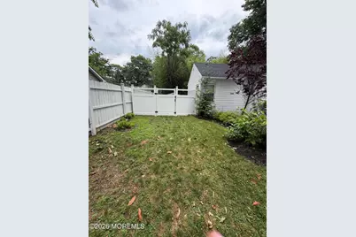 185 Elmwood Road, Oakhurst, NJ 07755 - Photo 12