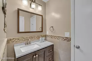 25 Nedshire Dr, Middletown, NJ 07748 - Photo 24