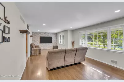 25 Nedshire Drive, Middletown, NJ 07748 - Photo 6