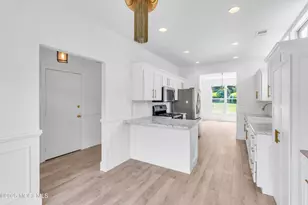 19 Longbrook Ln, Freehold, NJ 07728 - Photo 10