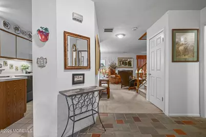 102 Rumford Way, Manalapan Township, NJ 07726 - Photo 4
