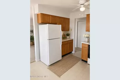 424 Beachway Avenue #5A, Keansburg, NJ 07734 - Photo 4