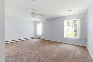 31 Portsmouth Dr, Toms River Township, NJ 08757 - Photo 10