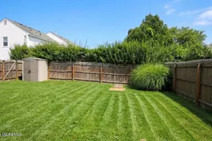 22 Charles Dr, Tinton Falls, NJ 07753 - Photo 22