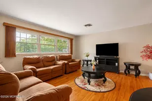 11 Ash St, Eatontown, NJ 07724 - Photo 12