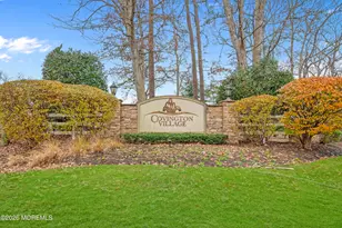 539 Sophee Ln, Lakewood, NJ 08701 - Photo 4