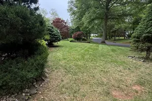 8 Delwood Dr, Holmdel, NJ 07733 - Photo 24