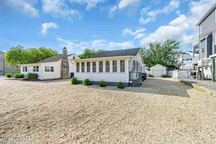 124 Mathis Dr, Brick, NJ 08723 - Photo 4