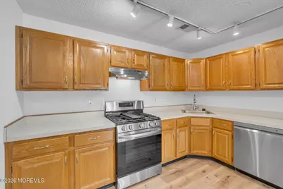 6 Tulip Lane, Freehold, NJ 07728 - Photo 16