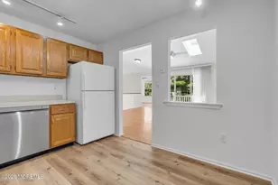 6 Tulip Ln, Freehold, NJ 07728 - Photo 20
