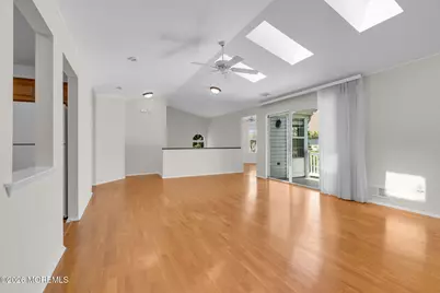 6 Tulip Lane, Freehold, NJ 07728 - Photo 14