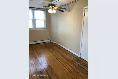 205 Thompson Avenue, Middletown, NJ 07748 - Photo 8