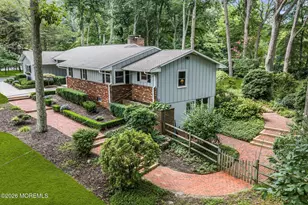 10 Woodland Dr, Colts Neck Township, NJ 07722 - Photo 4