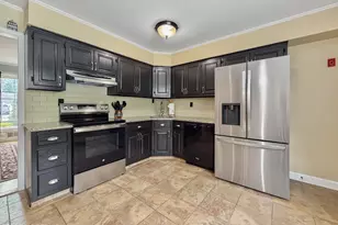 240 Constitution Ave, Toms River Township, NJ 08753 - Photo 10