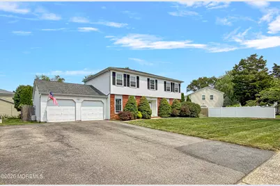 240 Constitution Avenue, Toms River Township, NJ 08753 - Photo 2