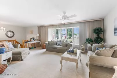 802 Stamford Drive, Neptune Township, NJ 07753 - Photo 10