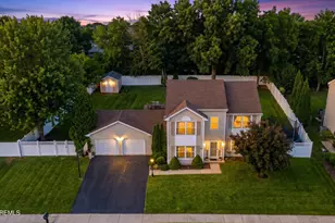 10 Shadow Ridge Ct, Howell Township, NJ 07731 - Photo 1