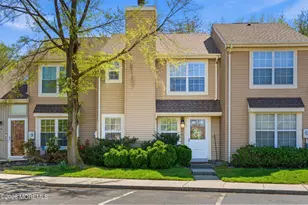 26 Alameda Ct, Eatontown, NJ 07724 - Photo 2