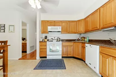 26 Alameda Court, Eatontown, NJ 07724 - Photo 16