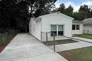33 Weaverville Rd, Freehold, NJ 07728 - Photo 12