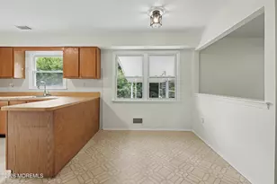 1075 Torremolinos Ct, Toms River Township, NJ 08753 - Photo 18