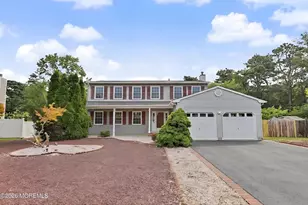 1075 Torremolinos Ct, Toms River Township, NJ 08753 - Photo 2