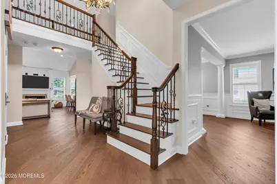 42 W Parsonage Way, Manalapan Township, NJ 07726 - Photo 4