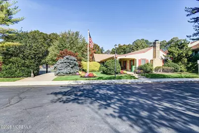 113 Dundee Court, Aberdeen Township, NJ 07747 - Photo 8