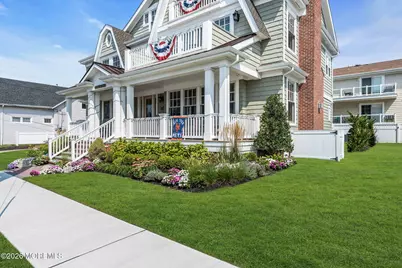20 E End Avenue, Avon by the Sea, NJ 07717 - Photo 4