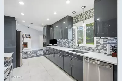 424 W Lake Avenue, Oakhurst, NJ 07755 - Photo 18