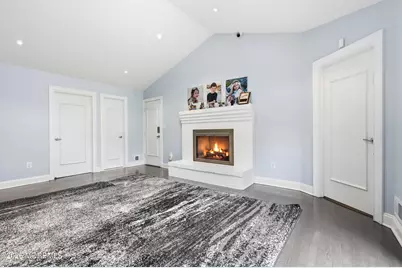 424 W Lake Avenue, Oakhurst, NJ 07755 - Photo 24