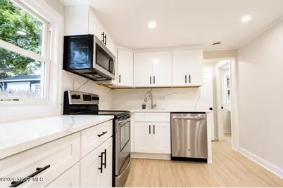 246 Brookside Avenue, South Amboy, NJ 08879 - Photo 6
