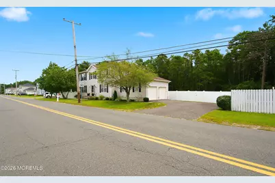 1519 Berkeley Avenue, Beachwood, NJ 08722 - Photo 2