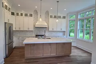 156 Eagle Wy, Eatontown, NJ 07724 - Photo 2