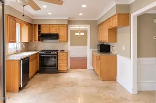 5 Sandburg Dr, Morganville, NJ 07751 - Photo 4