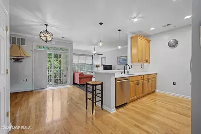 422 Sophee Lane, Lakewood, NJ 08701 - Photo 6