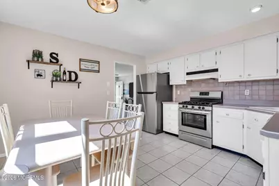 27 Hare Bell Holw Hollow, Toms River Township, NJ 08755 - Photo 18