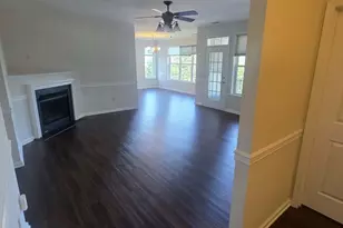 111 Shinnecock Dr, Manalapan Township, NJ 07726 - Photo 2