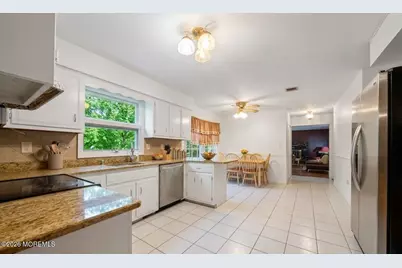 7 Porsche Drive, Matawan, NJ 07747 - Photo 8