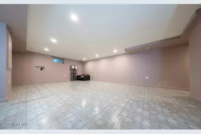 7 Porsche Drive, Matawan, NJ 07747 - Photo 26