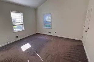 30 Pear St, Tinton Falls, NJ 07724 - Photo 10
