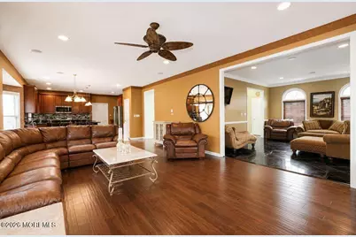 19 Bloomfield Road, Manalapan Township, NJ 07726 - Photo 8