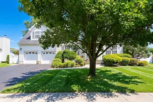 8 Carrie Dr, Howell Township, NJ 07731 - Photo 42