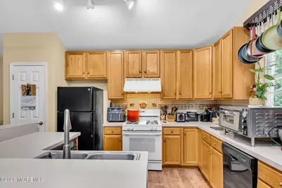 1 Woodland Avenue, Cream Ridge, NJ 08514 - Photo 10