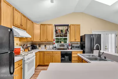 1 Woodland Avenue, Cream Ridge, NJ 08514 - Photo 8